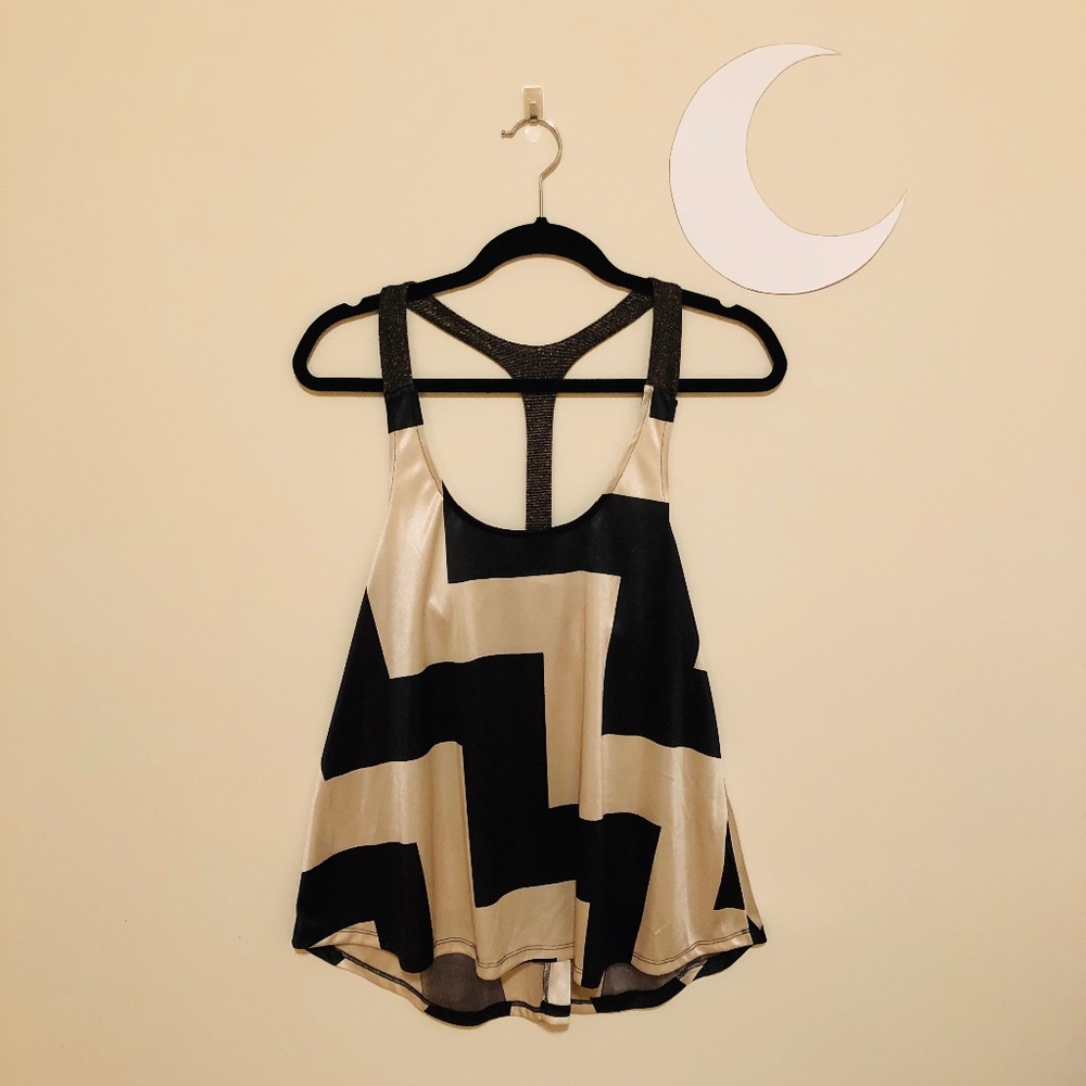 🌙 Weavers Tank Geometric Print Metallic Straps